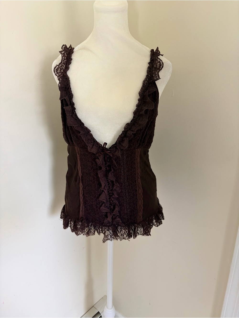 Vintage brown earthy fairy Victorian cottage core lace trim  top with ruffle det